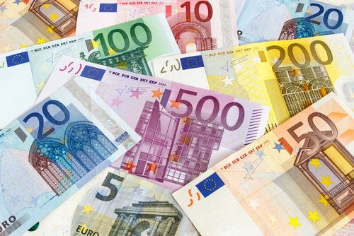 Magnhitel magnszemlyeknek s cgeknek.