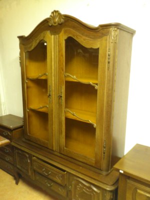 Chippendale stlus vitrines szekrny
