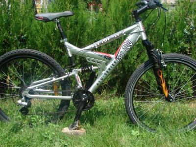 Genesis FST700 alu szztels MTB