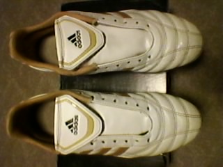40-es Adidas focicipő elad!